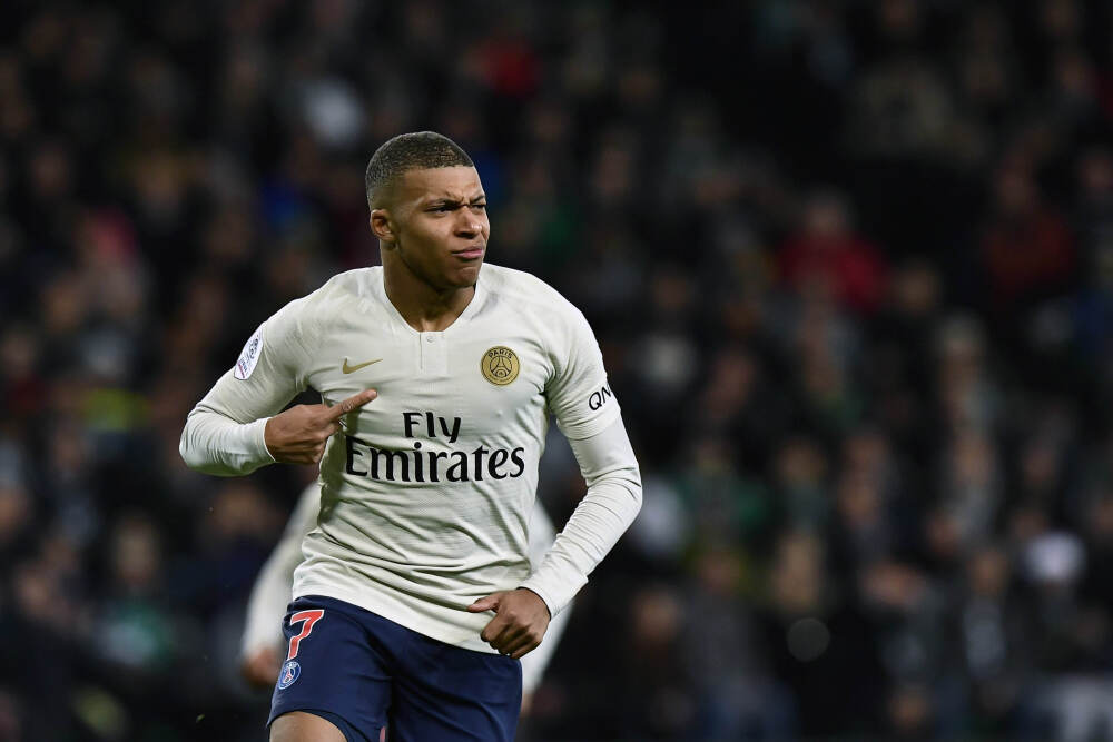 雷军：香港小米基金会捐赠1000万港元 紧急驰援大埔火灾救援